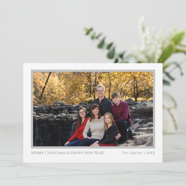 Festiva Navidades modernos Una tarjeta de foto (Anverso de pie)