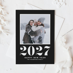 Festiva Tarjeta de Año Nuevo 2027 Tipografía Retro Negra F