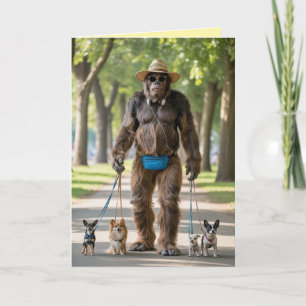 Festiva Tarjeta de Bigfoot Paseando al Perro