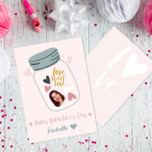 Festiva Tarjeta de felicitación con un tarro de corazones