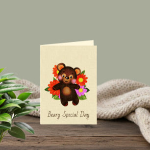 Festiva Tarjeta de Felicitación de Oso Adorable con Flores