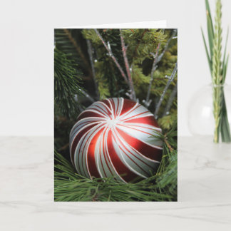 Festiva Tarjeta de navidades con ornamento