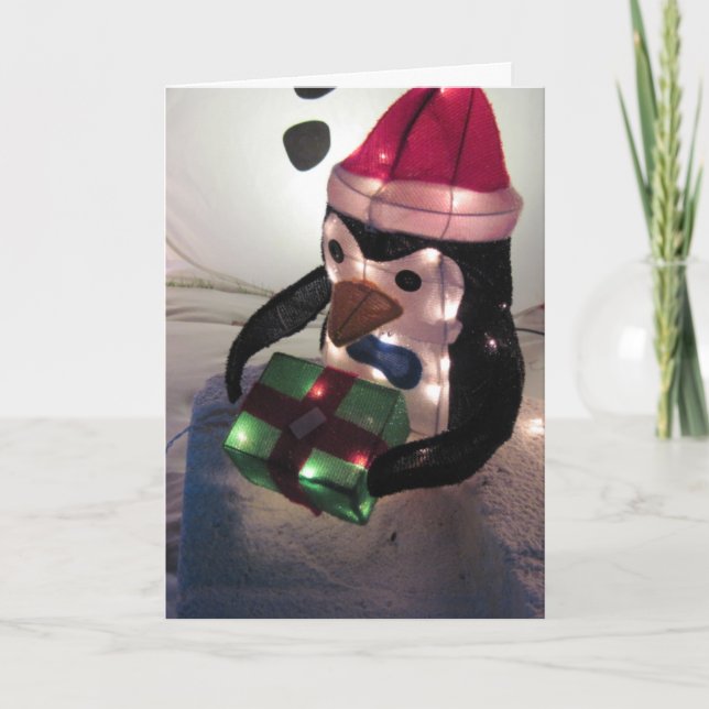 Festiva Tarjeta de navidades: Pingüino con Presente (Anverso)