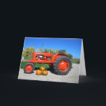 Festiva Tarjeta de saludo Allis Chalmers Tractor y Pumpkin<br><div class="desc">1955 WD45 Allis Chalmers Tractor- Almohín acento otoñalEste tractor vintage es un espectáculo de Allis Chalmers 1955 WD45 con 3 calabazas en una almohada para que su amante del tractor pueda lanzarse.</div>