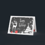 Festiva Tarjeta de vacaciones feliz | Faux Chalkboard, Dee<br><div class="desc">Esta festividad Navidad o tarjeta de vacaciones en blanco y negro en forma de chalé tiene un ciervo macho con cuernos adornados con bayas y bayas, regalos rojos y blancos con cintas, copos de nieve, estrellas y una variedad de árboles de Navidad en un fondo de pizarra con un borde...</div>