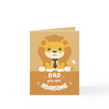 Tarjeta del Día del Padre con León Padre Rugiente