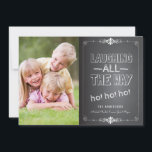 Festiva Tarjeta fotográfica Chalkboard Laughter Ho Ho Ho H<br><div class="desc">Fondo de pizarra y letra con tiza escrita diseñada por Kat Parrella envía un mensaje de Feliz Navidad y un Ho! ¡Ho! ¡Vaya! a la familia y amigos en esta temporada de vacaciones. Vea toda la colección de saludos de vacaciones y tarjetas de fotos en katparrella.com</div>