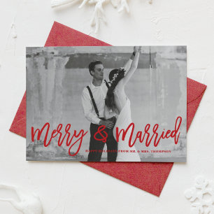 Festiva Tarjeta fotográfica con carta de matrimonio y mano