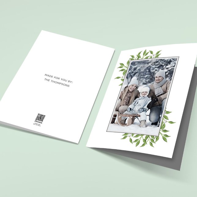 Festiva Tarjeta fotográfica navideña botánica Mistletoe el (Merry Christmas holiday folding photo card with a simple single photo template. )