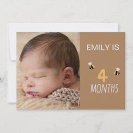 Festiva tarjeta marrón 2 meses de bebes lindas con foto