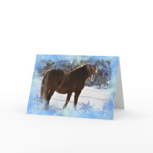 Tarjeta navideña de caballo en la nieve