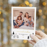 Festividad fotográfica de árboles navideños de sab<br><div class="desc">¡Añade algo de brillo a tus tarjetas de Navidades con Relieve metalizado oro, plata o oro rosa de verdad! Este clásico y atemporal estilo metálico seguro que añade otro nivel a tus cartas. Reemplace con su foto dentro de la frontera del árbol de Navidad y envíe a sus amigos y...</div>