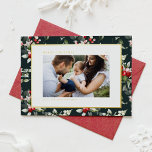 Festividad Patrón Holly Feliz Fotos de Navidad<br><div class="desc">Feliz Navidad! Envíe sus cálidos saludos a la familia y amigos con esta tarjeta de foto navideña de personalizable. Tiene un patrón de acuarela en un fondo verde oscuro. Personalice esta tarjeta de Navidades de Relieve metalizado dorado añadiendo sus detalles. Esta tarjeta de Navidades botánicos está disponible en otros colores...</div>