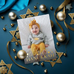Festividad Starry Happy Hanukkah Photo Gold<br><div class="desc">Feliz Hanukkah con estrellas judías en verdadero Relieve metalizado; elige entre oro,  oro rosa o plata. La superposición de la foto oscura es opcional. Personalizar el color de fondo,  envía un texto o añade más fotos si lo desea.</div>