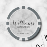 Fichas De Póquer Groomsman personalizado con guión moderno<br><div class="desc">Regalos Groomsman personalizados con el nombre personalizado del groomsman en estilo de letra gris moderno con el título y la fecha boda en el estilo de letra sans serif moderno sobre fondo de mármol blanco. También perfecto para el mejor hombre, padre de la novia y más. Los detalles de mármol...</div>