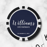 Fichas De Póquer Groomsman personalizado con guión moderno<br><div class="desc">Regalos personalizados de Groomsman con el nombre personalizado del groomsman en un estilo de letra blanco moderno con el título y la fecha boda en un estilo de letra sans serif moderno con fondo azul marino. También perfecto para el mejor hombre,  padre de la novia y más.</div>