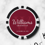 Fichas De Póquer Monograma y nombre de Groomsmen con guión personal<br><div class="desc">Añade un toque personal a tu boda con fichas de póquer personalizadas. Este diseño presenta el nombre personalizado de groomsman en estilo de letra de escritura clásico blanco con detalles bodas en estilo de fuente serif clásico blanco y monograma en estilo serif rojo burdeos claro estilo de fuente serif clásico...</div>
