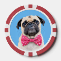 Pug con lazo rosa