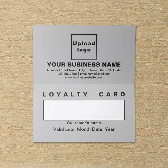 Fidelización Tarjeta de fidelidad plegada y gris de negocios (Business gray folded loyalty card.)