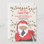 Fiesta sorpresa Santa Invitación<br><div class="desc">Invitación sorpresa de cumpleaños festivos, hecha a mano, buena para todas las edades, con un Santa y líneas de luces de Navidad. (La tarjeta es fácil de personalizar con su texto, fuente y color de fuente. ¿No es exactamente lo que buscas? Todos nuestros productos pueden ser personalizados diseñados para satisfacer...</div>