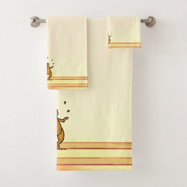 figdewdrops Juggling Squirrel Bath Towel Set (In situ)