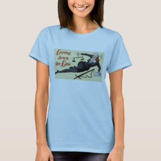 Fijación de la camiseta de las mujeres de la ley