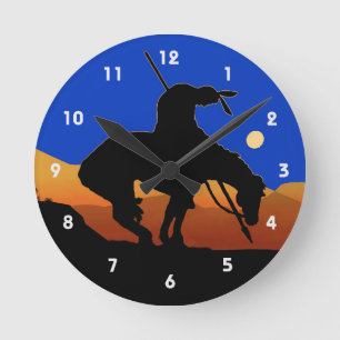 Fin del reloj de pared de silueta de rastro