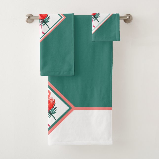 Flamingo rosa coral en verde tropical (In situ)