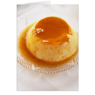 flan tipo pudín con caramelo