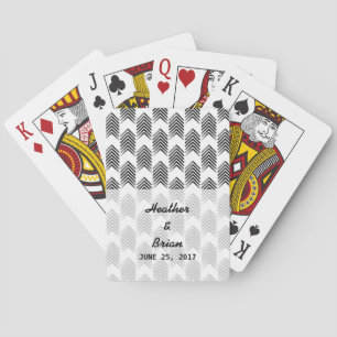 Flechas tribales blancas negras jugando cartas