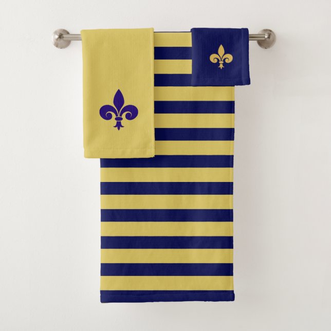 Fleur de Lis en Golden & Navy Blue (In situ)
