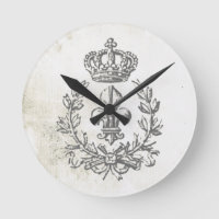 Fleur de Lis y reloj de pared de la Corona