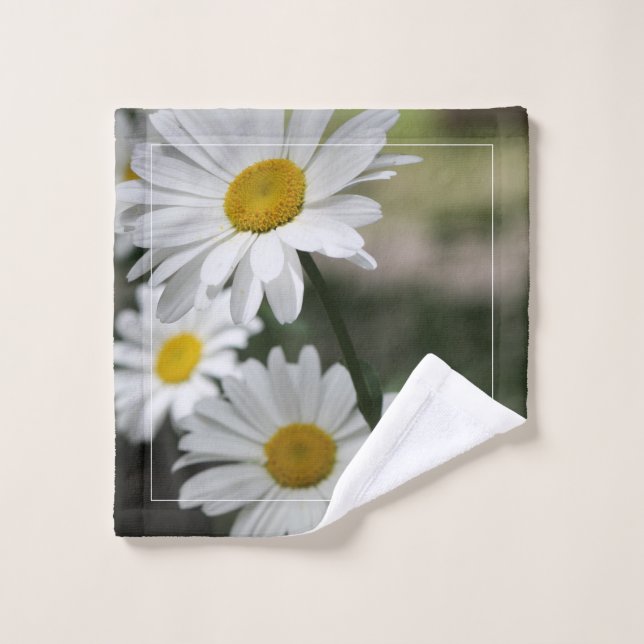 Flor blanca con verde oscuro (Toallita)