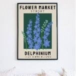 Flor de flores personalizadas mercado arte de flor<br><div class="desc">Esta impresión artística está en el estilo de un poster del mercado de flores. Las flores son Delfinio, que es la flor de nacimiento de julio. Hay espacio para personalizar el texto para cambiar la ubicación a un lugar especial para usted y el subtítulo al nombre o fecha de nacimiento...</div>