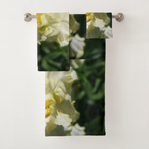 Flor de iris blanco y amarillo claro