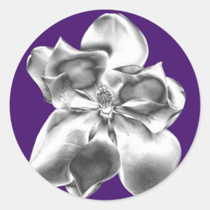 Flor de magnolia metálica sobre pegatinas
