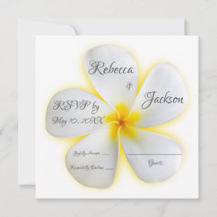 Flor de Plumeria Blanca con tarjeta RSVP amarilla