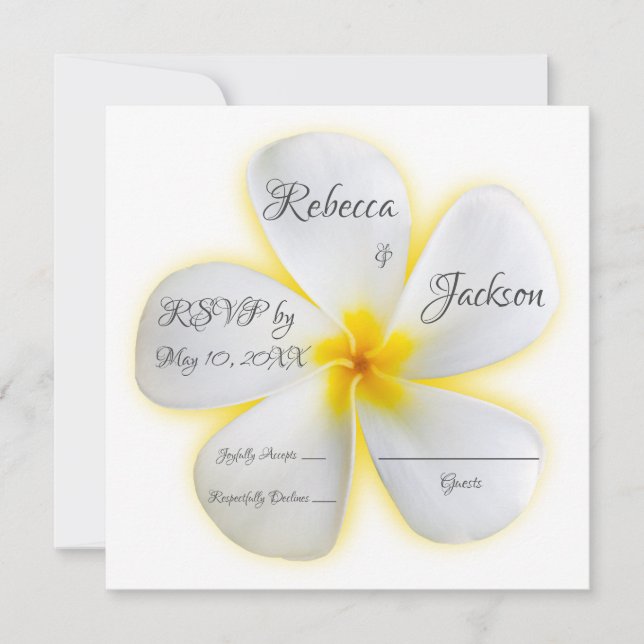 Flor de Plumeria Blanca con tarjeta RSVP amarilla (Anverso)
