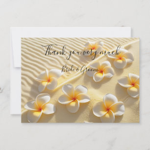 Flor de Plumeria en tarjeta de agradecimiento de a