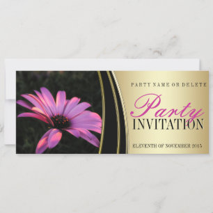 Flor rosa morada e invitaciones a la fiesta de oro