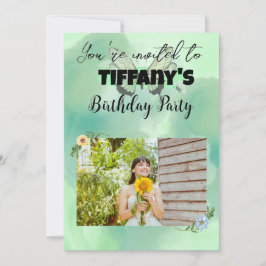 Flor y mariposa añaden su invitación a la foto