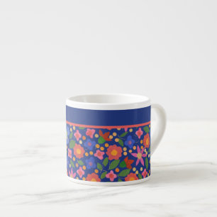 Floral de estilo de arte folclórico en tazas de es
