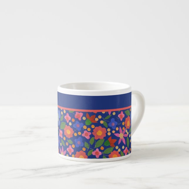 Floral de estilo de arte folclórico en tazas de es (Derecha)