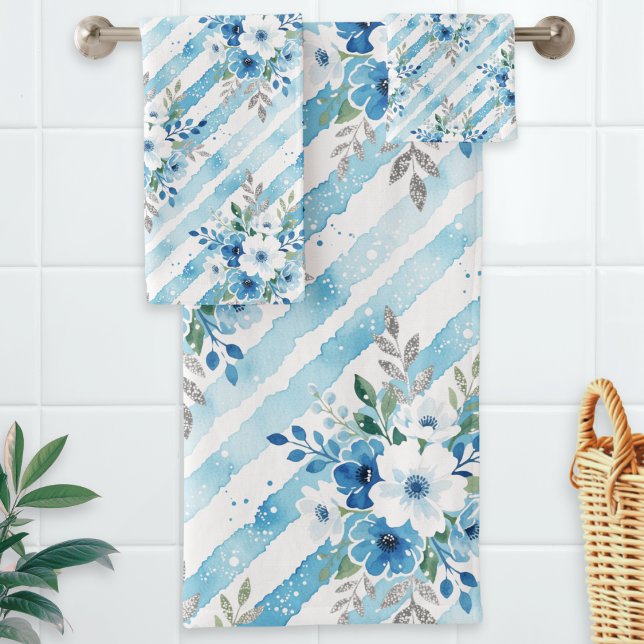 Floral Estampado Azul Moderno (A bath towel set with floral and striped pattern in blue, white and green, in a watercolor style)