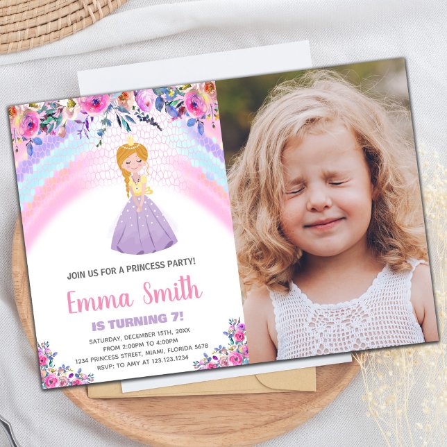 Floral Morada Princesa Birthday Invitación a la ce (Floral Purple Princess Birthday Invitations photo)