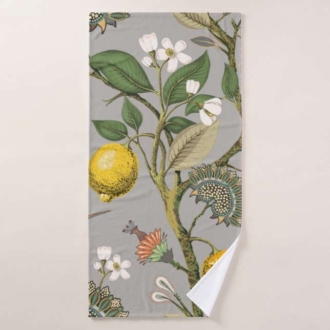 Floral seamless pattern. Botanical wallpaper. Plan (Toalla de baño)