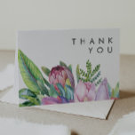 Floral tropical colorida | Tarjeta de agradecimien<br><div class="desc">Esta floral tropical colorida | tarjeta de agradecimiento es perfecta para su moderno destino boho, verde, violeta, melocotón boda. El diseño cuenta con un elegante ramo de vegetación acuática clásica y flores que pueden incluir eucalipto verde salado, protea malva y roja, hibiscos rosa rubor, ave paradisíaca naranja y azul, y...</div>