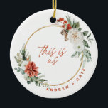 Florales de invierno recién casados con un adorno<br><div class="desc">Florales de invierno recién casados con un adorno de fotos</div>
