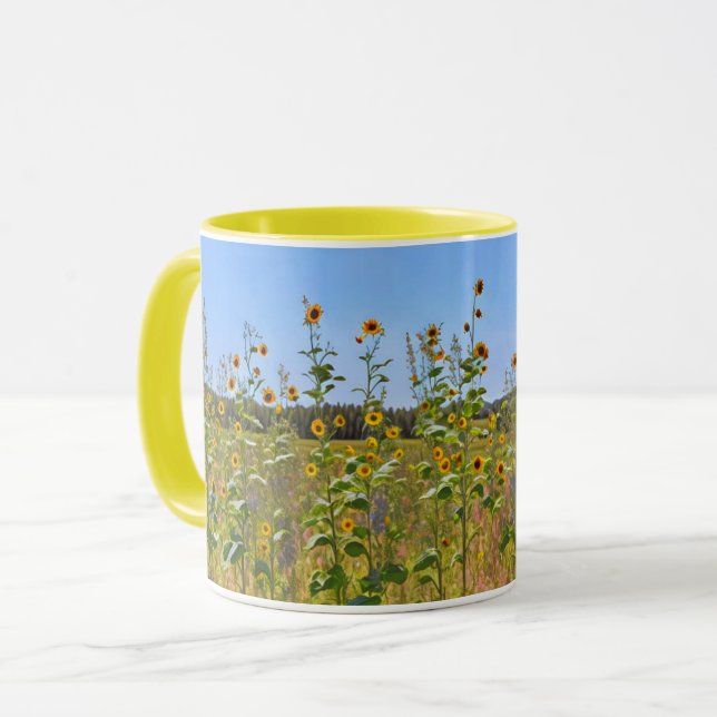 Flores amarillas de girasoles en una taza de arte  (Anverso izquierdo)
