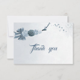 flores azules polvorientas de la marina y tarjeta